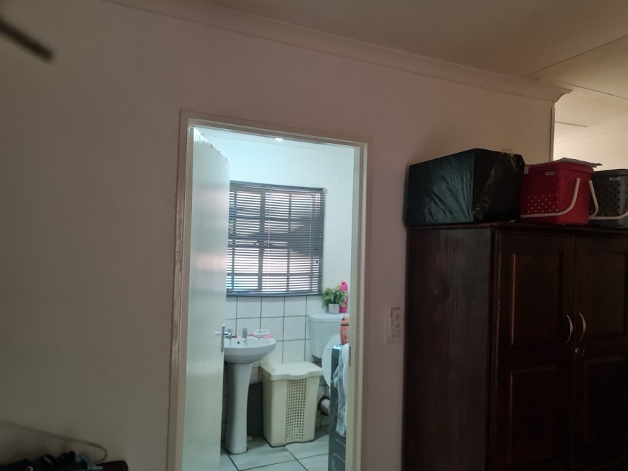 3 Bedroom Property for Sale in Safari Gardens North West